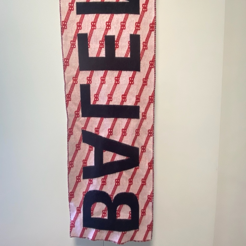 Balenciaga Unisex Wool Scarf - Picture 6 of 9